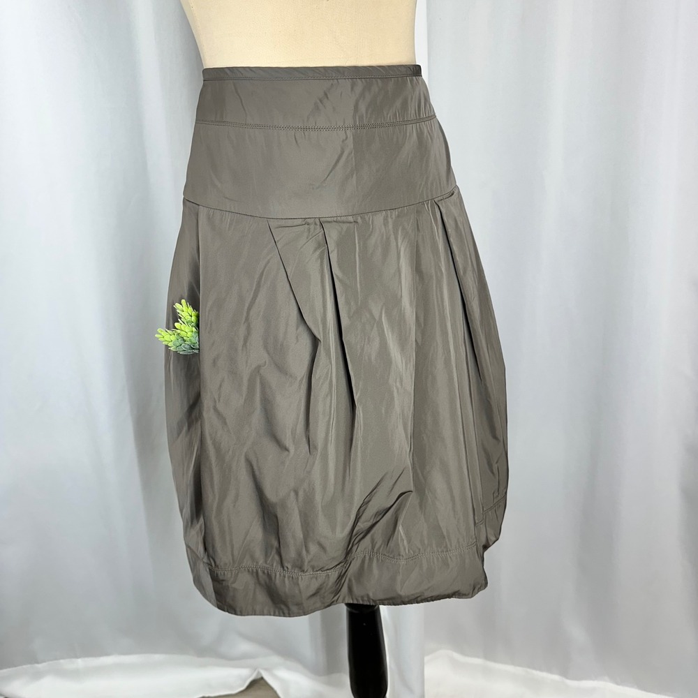 Lida Baday Size 8 Taupe Bubble Skirt Pleated Pocket Designer Minimalist